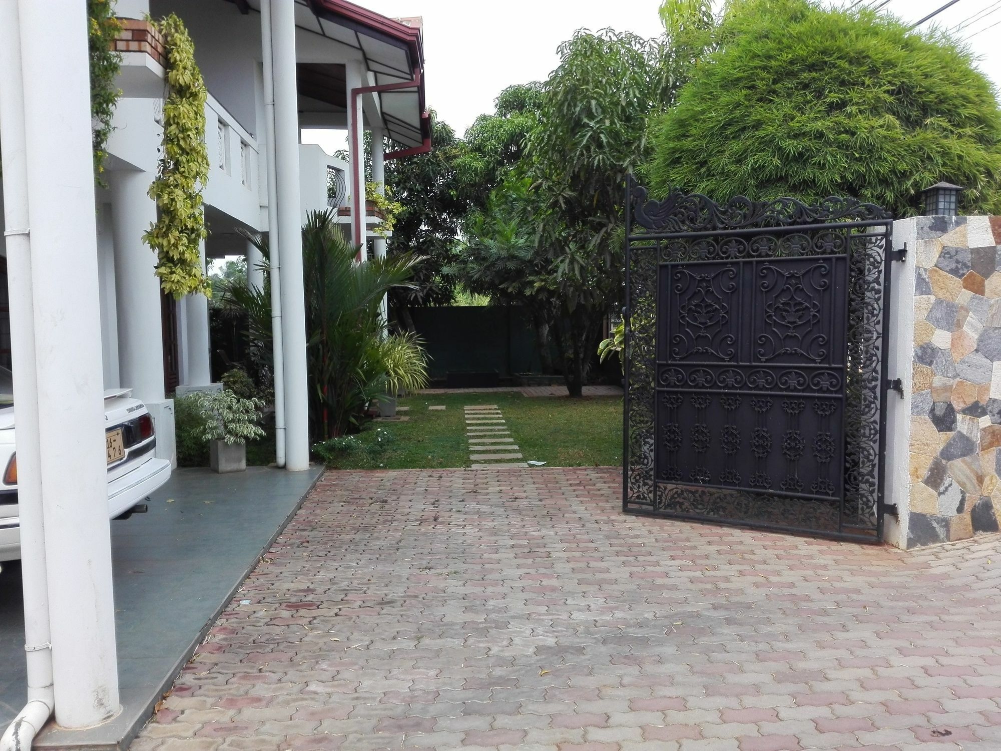 Salubrious Resort Anuradhapura Exterior photo